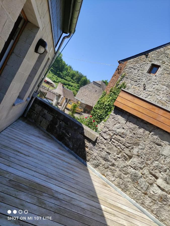 Gite A L'Ombre Du Clocher Avec Jacuzzi Et Sauna Privatifs Celles  Exterior photo