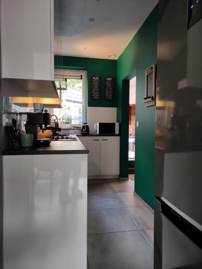 Gite A L'Ombre Du Clocher Avec Jacuzzi Et Sauna Privatifs Celles  Exterior photo